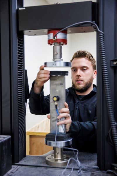 Clayton studies acoustoelastic effect